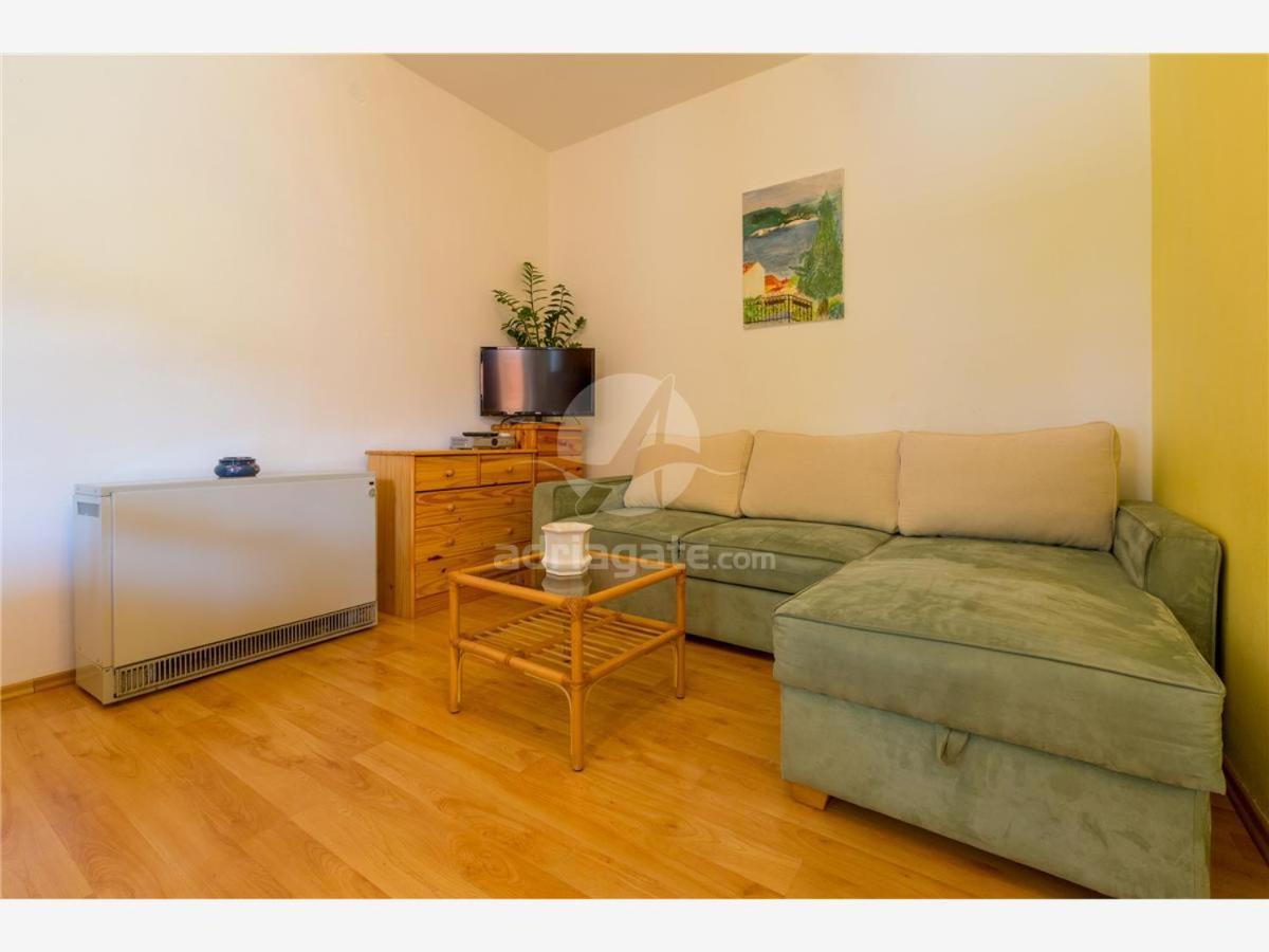 Apartments Dora Selce Bagian luar foto